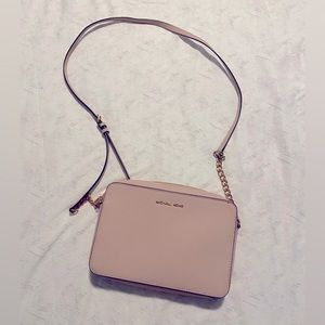 Light pink Michael Kors crossbody
